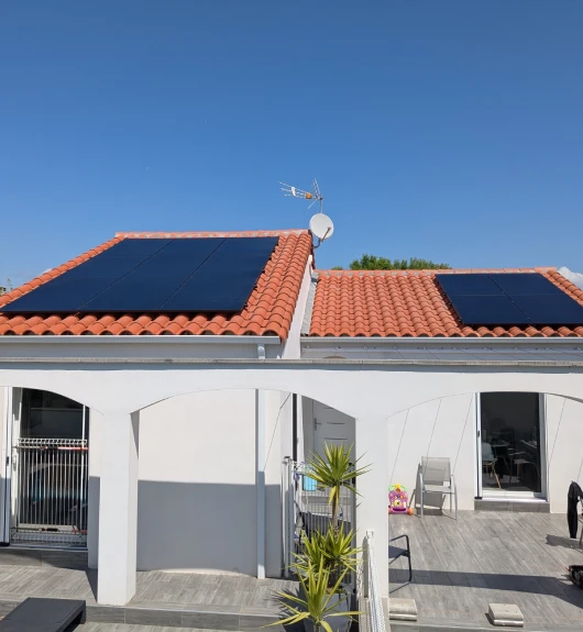 Pose de panneaux solaires à Creil
